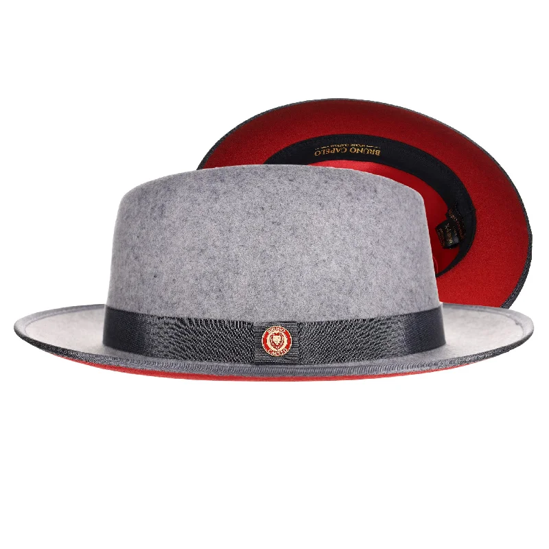 Heather Grey / Red